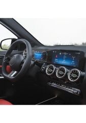 MERCEDES GLA SERİSİ EKRAN KORUYUCU