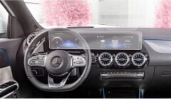 MERCEDES EQA SERİSİ EKRAN KORUYUCU